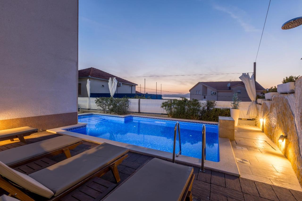 Villa Costa Blu With Pool By The Sea Τρογκίρ Εξωτερικό φωτογραφία