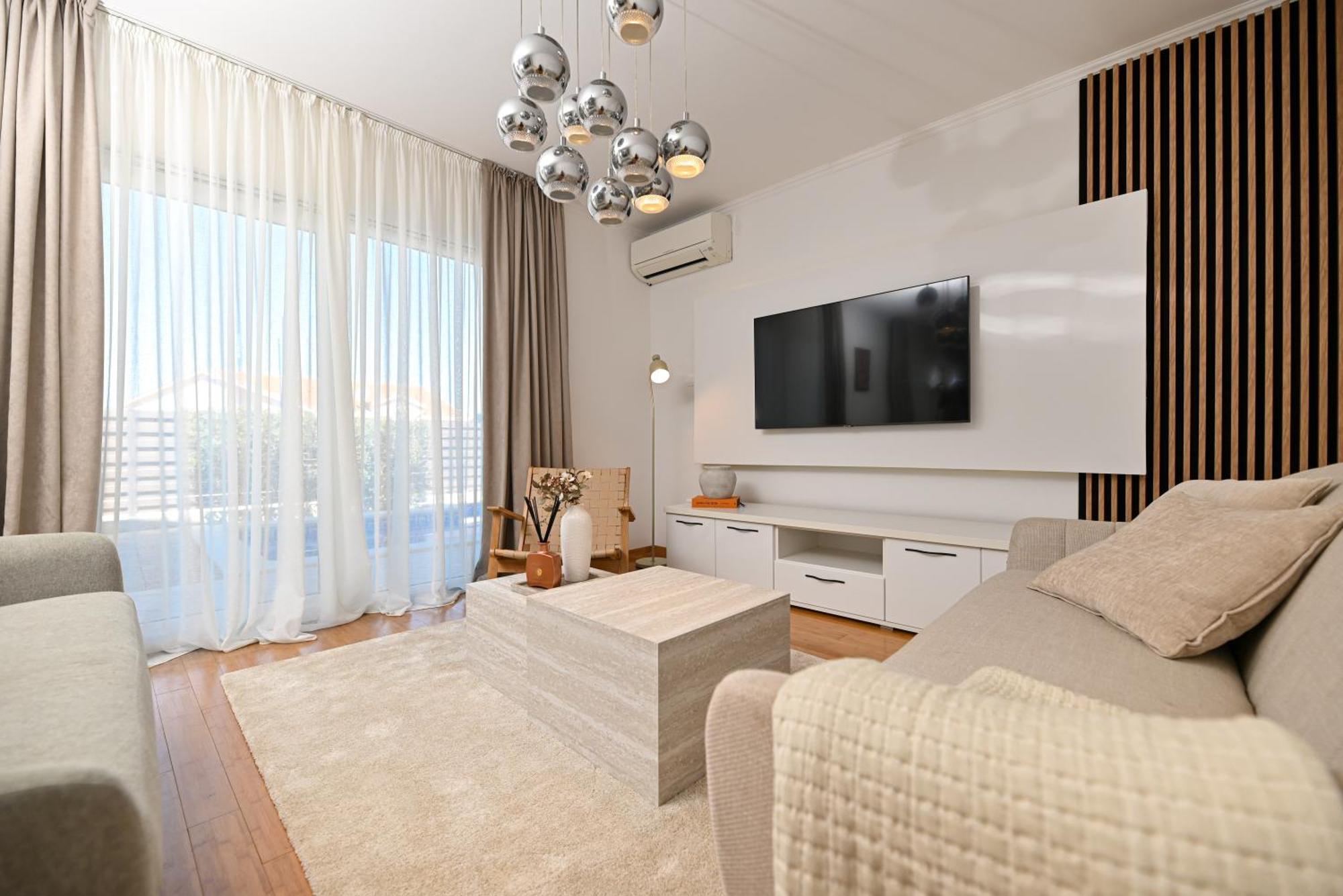 Villa Costa Blu With Pool By The Sea Τρογκίρ Εξωτερικό φωτογραφία