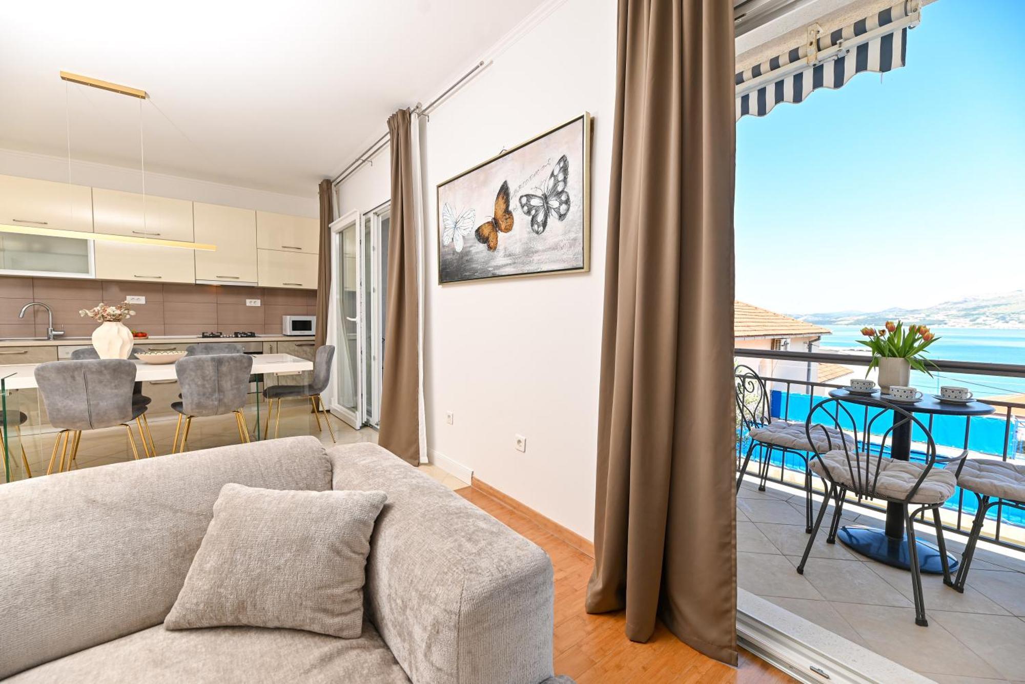 Villa Costa Blu With Pool By The Sea Τρογκίρ Εξωτερικό φωτογραφία